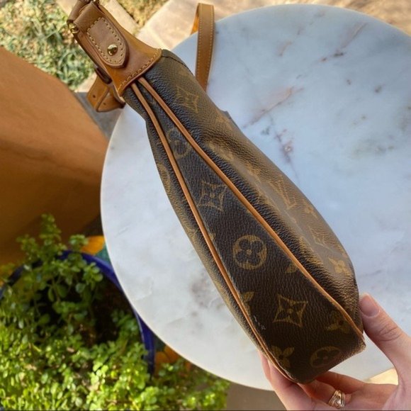 SOLD Louis Vuitton Monogram Odeon PM Crossbody - Picture 9 of 16